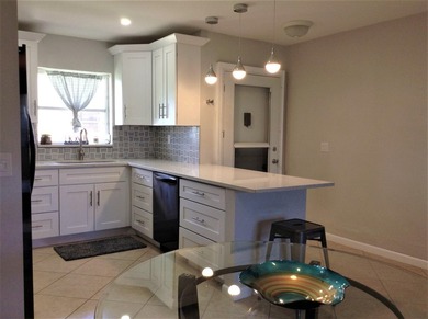 Beach Home For Sale in West Palm Beach, Florida