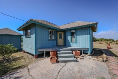 Beach Home Sale Pending in Bayside, Texas