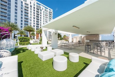 Beach Condo For Sale in Miami, Florida