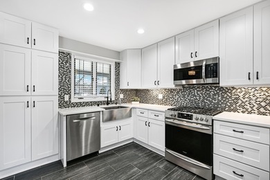 Beach Condo For Sale in Mequon, Wisconsin