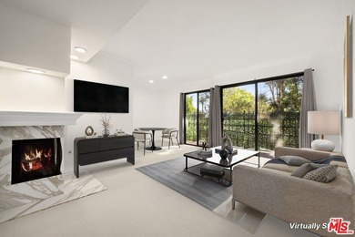 Beach Condo For Sale in Santa Monica, California