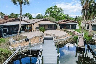 Beach Home For Sale in Homosassa, Florida