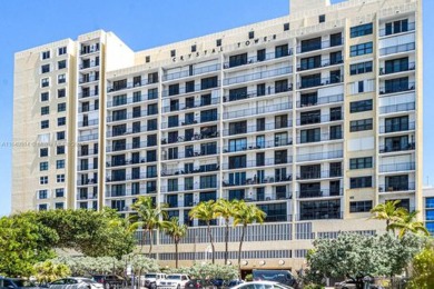 Beach Condo For Sale in Hollywood, Florida