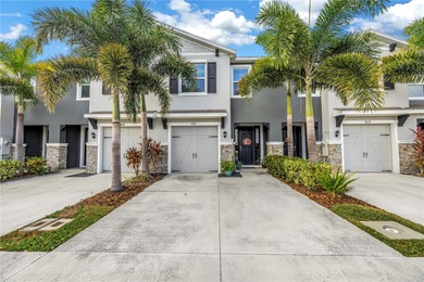 Beach Townhome/Townhouse For Sale in Sarasota, Florida
