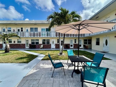 Beach Condo For Sale in Hollywood, Florida