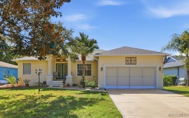 Beach Home For Sale in Homosassa, Florida