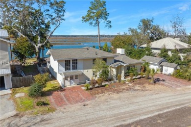 Beach Home For Sale in Bluffton, South Carolina