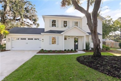 Beach Home For Sale in Saint Simons, Georgia