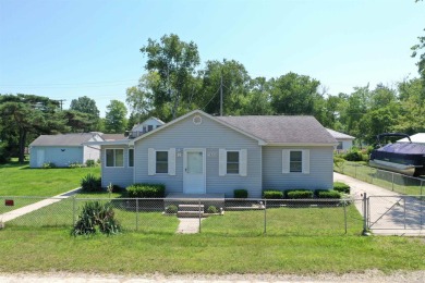 Beach Home For Sale in Lexington, Michigan