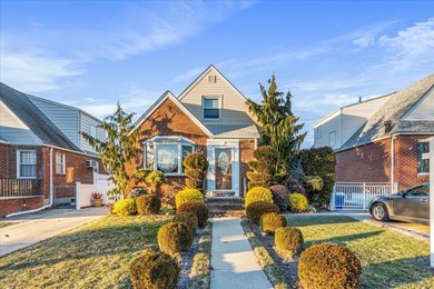 Beach Home For Sale in Whitestone, New York