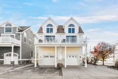 Beach Townhome/Townhouse For Sale in Sea Isle City, New Jersey