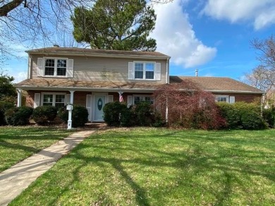 Beach Home Sale Pending in Hampton, Virginia