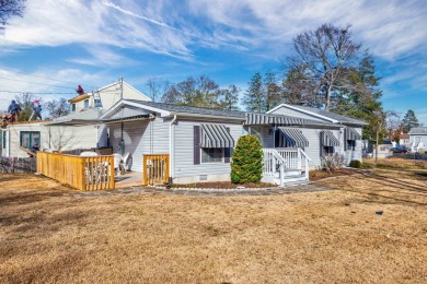 Beach Home For Sale in Villas, New Jersey