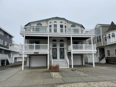 Beach Townhome/Townhouse For Sale in Sea Isle City, New Jersey