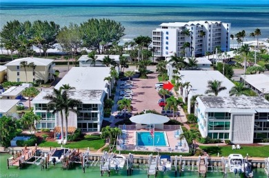 Beach Apartment For Sale in Naples, Florida