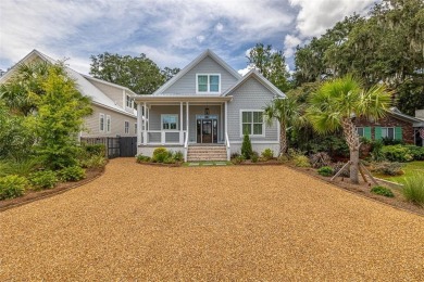 Beach Home For Sale in Saint Simons, Georgia