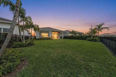 Beach Home For Sale in Palm Beach Gardens, Florida