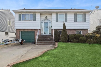 Beach Home For Sale in Freeport, New York