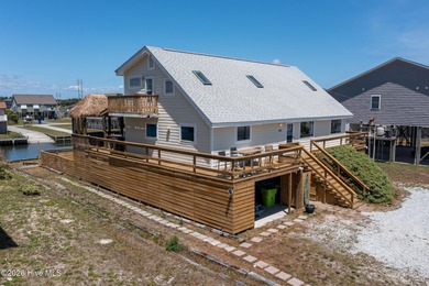 Beach Home For Sale in North Topsail Beach, North Carolina