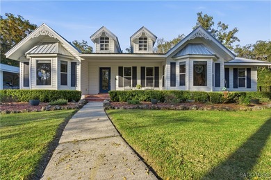 Beach Home For Sale in Yankeetown, Florida