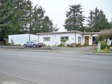 Beach Home For Sale in Crescent City, California