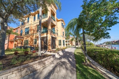 Beach Townhome/Townhouse For Sale in Clearwater, Florida