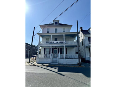 Beach Apartment For Sale in Cape May, New Jersey