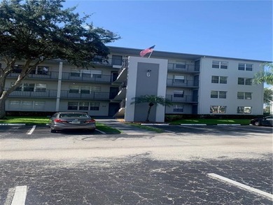Beach Condo For Sale in Pembroke Pines, Florida