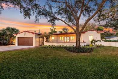 Beach Home For Sale in St. Petersburg, Florida