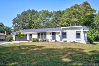 Beach Home For Sale in Holland, Michigan