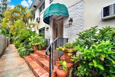 Beach Condo For Sale in Miami Beach, Florida