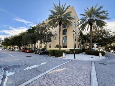 Beach Condo For Sale in West Palm Beach, Florida