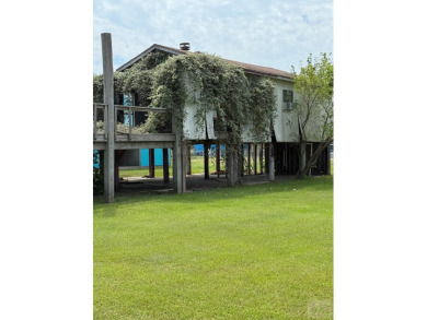 Beach Lot For Sale in Crystal Beach, Texas