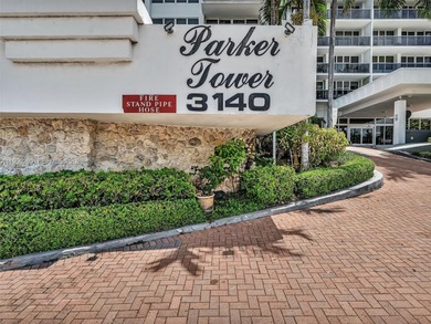 Beach Condo For Sale in Hallandale Beach, Florida