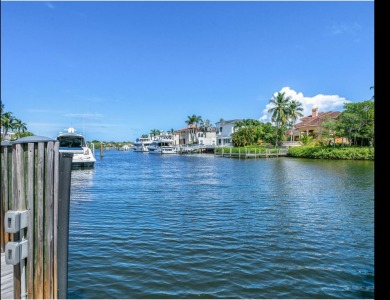 Beach Home For Sale in Jupiter, Florida