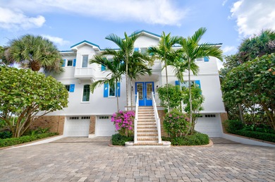 Beach Home For Sale in Jupiter Island, Florida