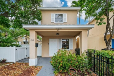 Beach Home Sale Pending in Lake Worth, Florida