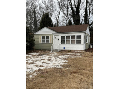 Beach Home For Sale in Green Creek, New Jersey