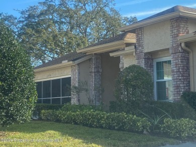 Beach Home Sale Pending in Spring Hill, Florida