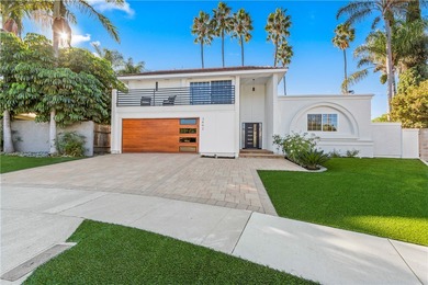 Beach Home Sale Pending in Costa Mesa, California