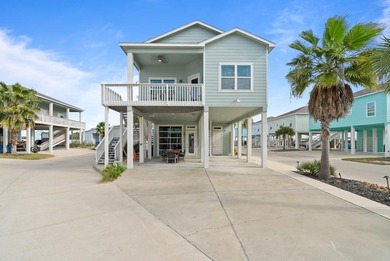 Beach Home For Sale in Rockport, Texas