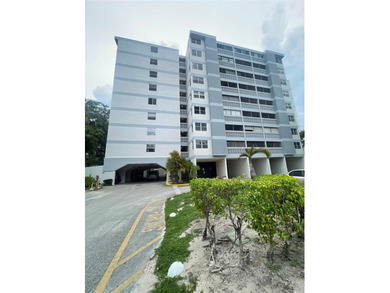Beach Condo For Sale in Lauderhill, Florida
