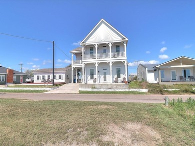 Beach Home For Sale in Rockport, Texas