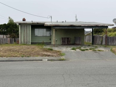 Beach Home For Sale in Crescent City, California