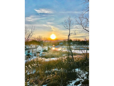 Beach Home Sale Pending in Larchmont, New York