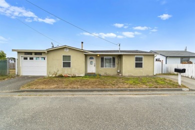 Beach Home For Sale in Crescent City, California