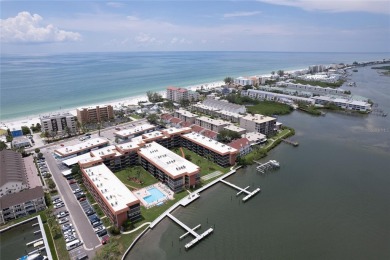 Beach Condo For Sale in Indian Shores, Florida