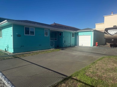 Beach Home For Sale in Crescent City, California