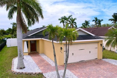 Beach Home For Sale in Bradenton, Florida