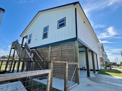 Beach Home For Sale in Rockport, Texas